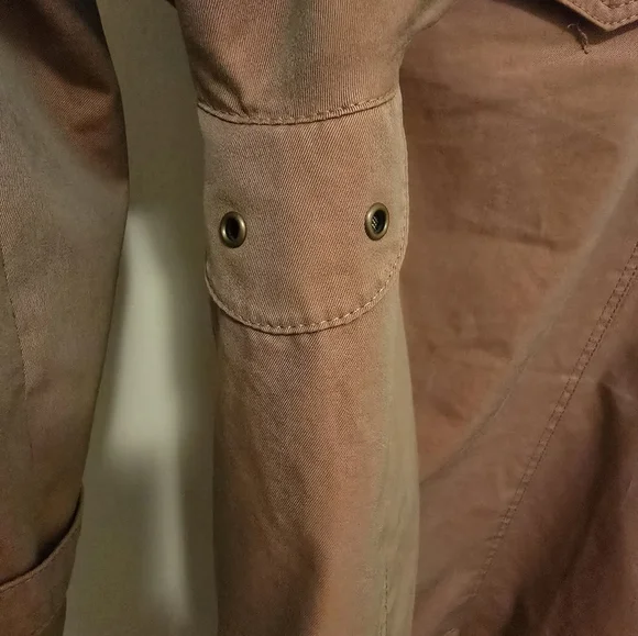 Burberry Trench Coat Large - Picture 11 of 14